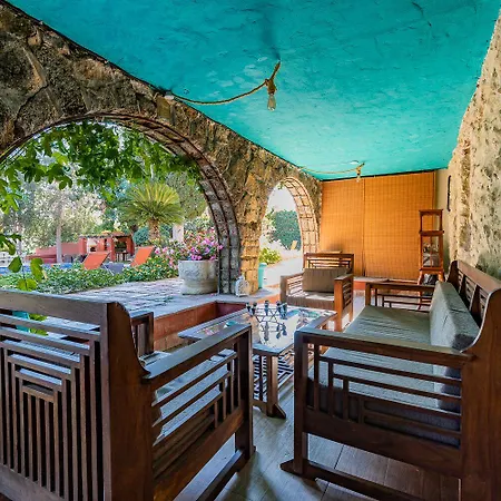 Frühstückspension Casa Paraiso Boutique 3*